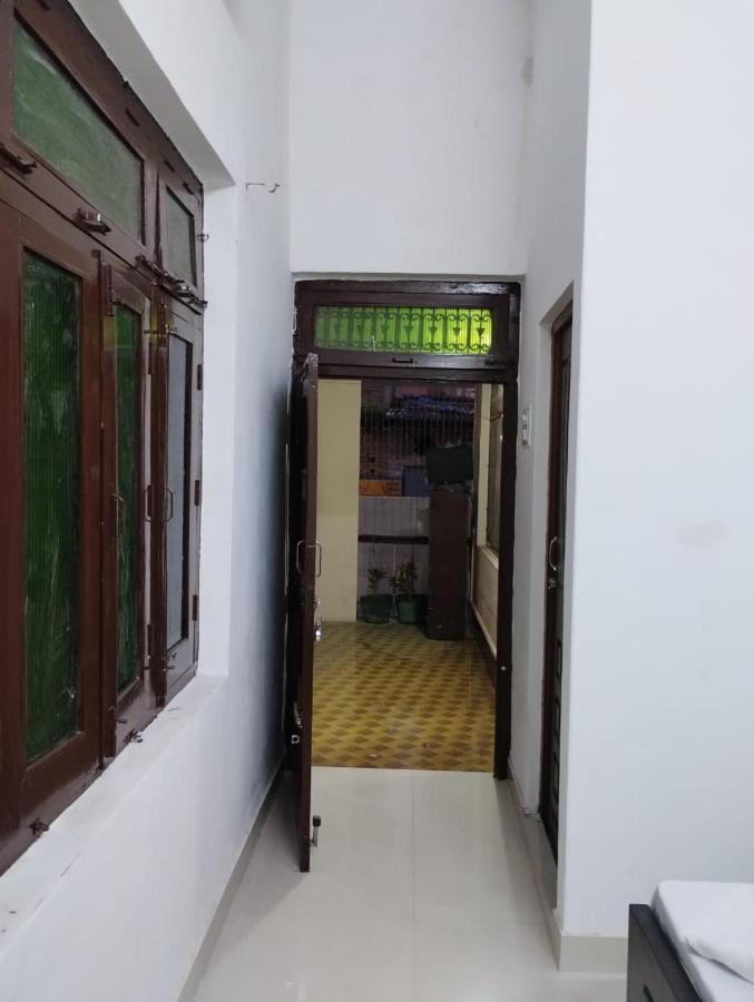 Shree Rameshwar Plaza Hotel *